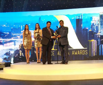 Ace Alpha Awards, 2017Mr. Madhu Bathija, Chairman of Paradise Group has been felicitated as the Best Residential Developer for Sai Miracle project in Kharghar.